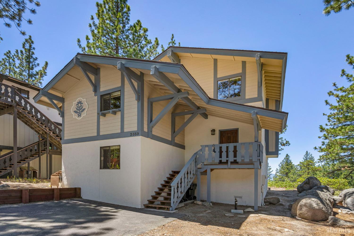 3359 Pine Hill Road