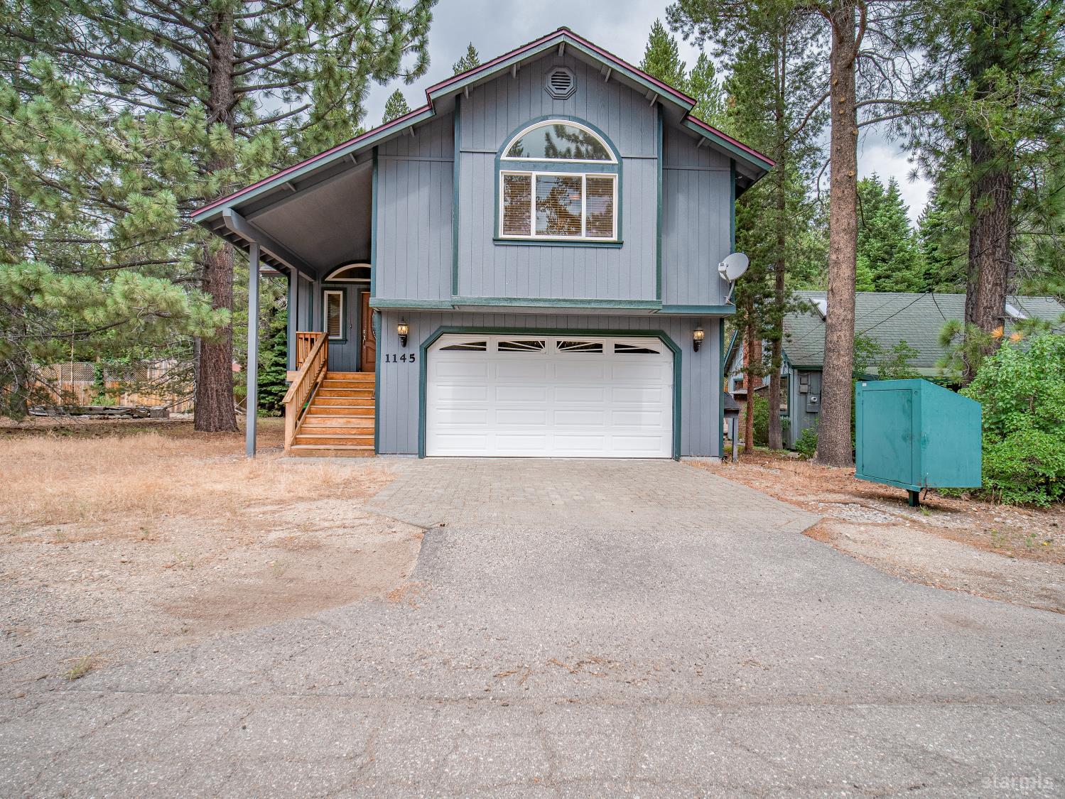 1145 Tomahawk Lane