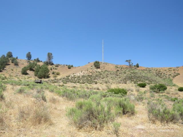 Lower East Gate Road photo 2