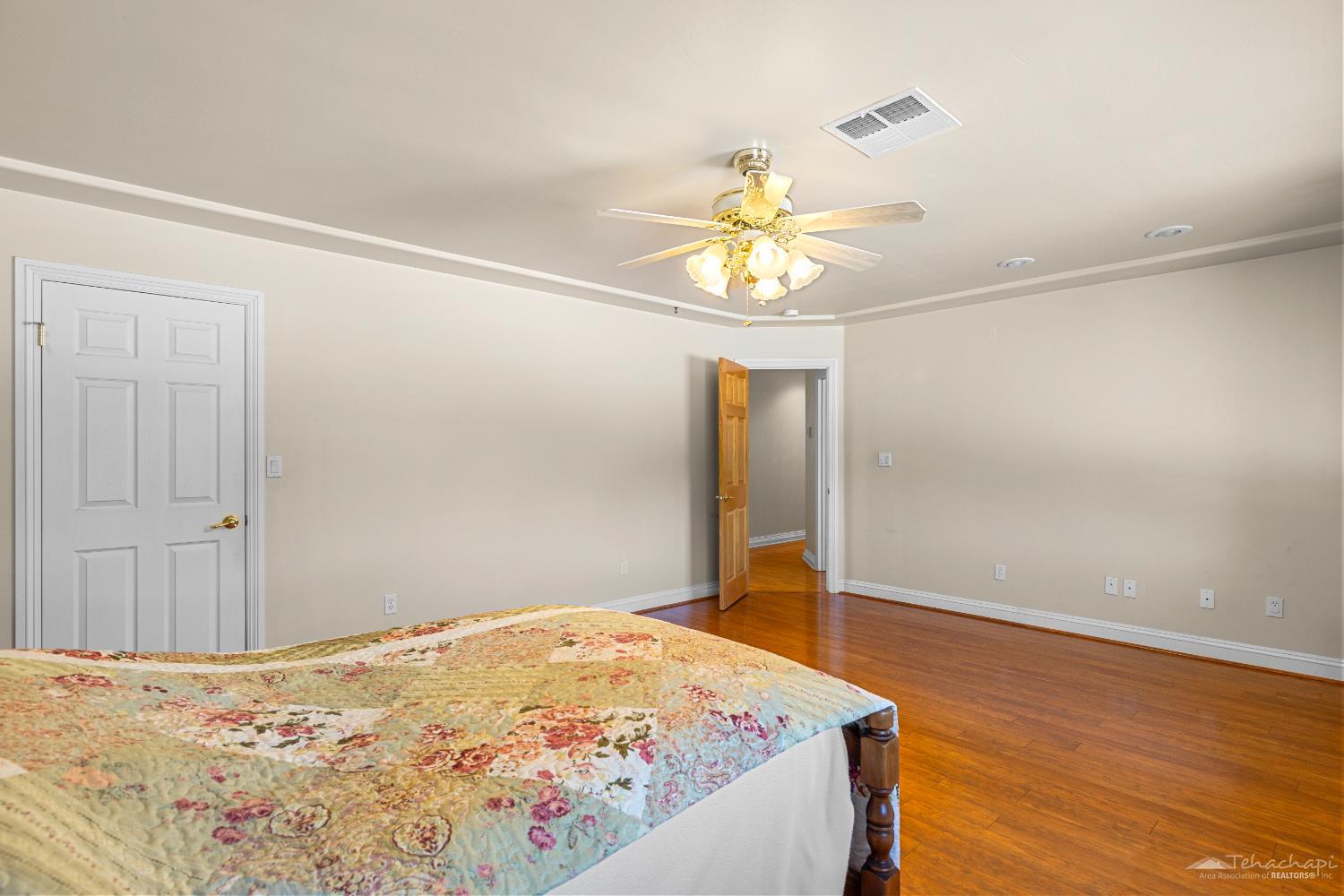 Sunland Way photo 23