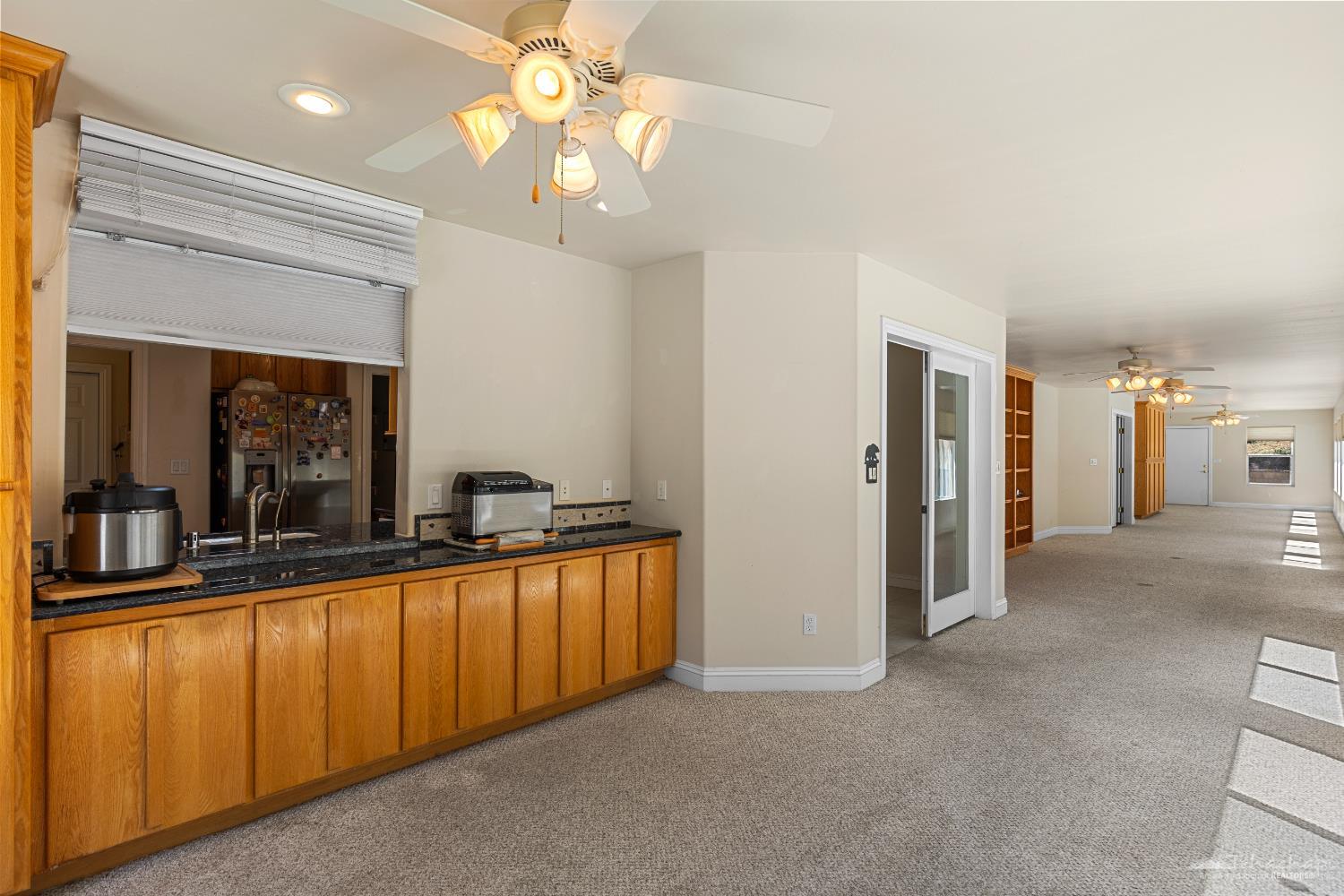 Sunland Way photo 15