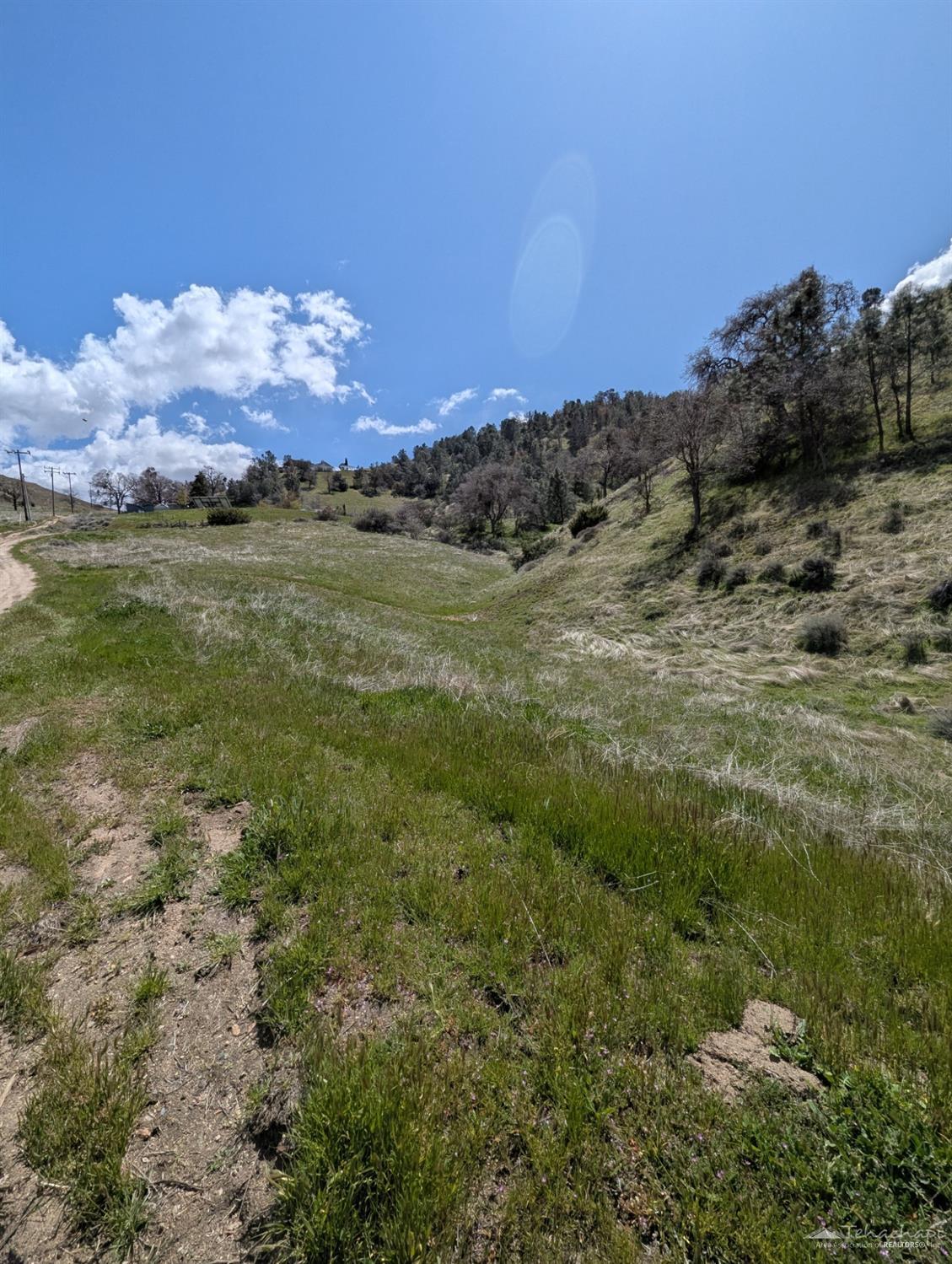 Mariposa Avenue, Tehachapi