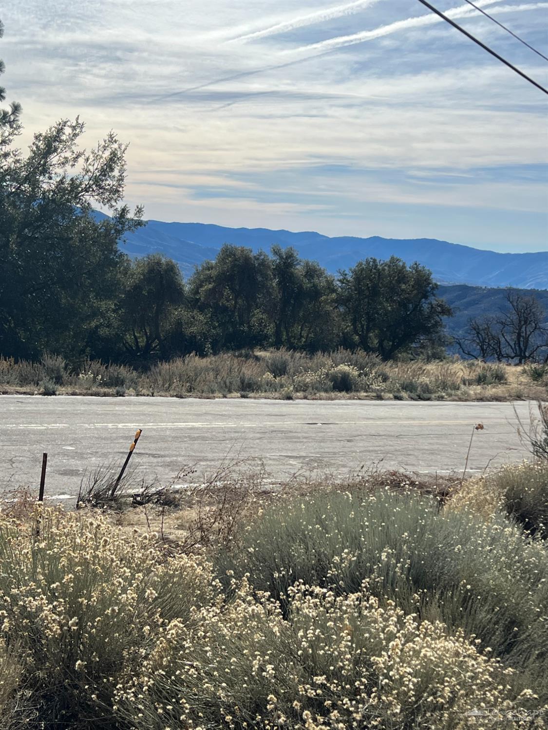 paramount Drive photo 3