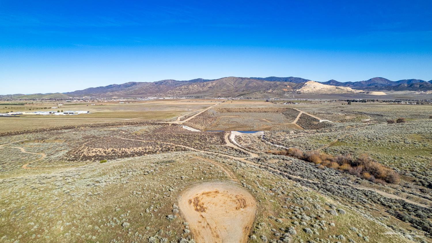 Harbison Way, Tehachapi