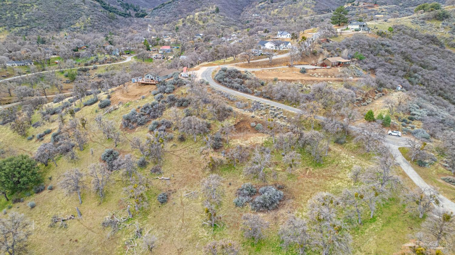 Lusanne Court, Tehachapi