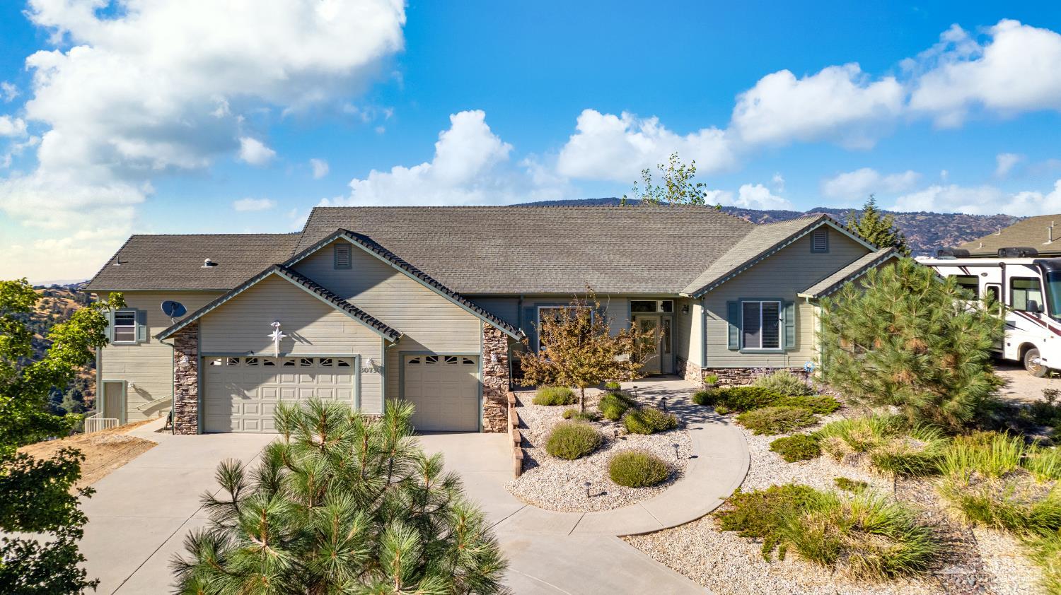 Fox Ridge Court, Tehachapi