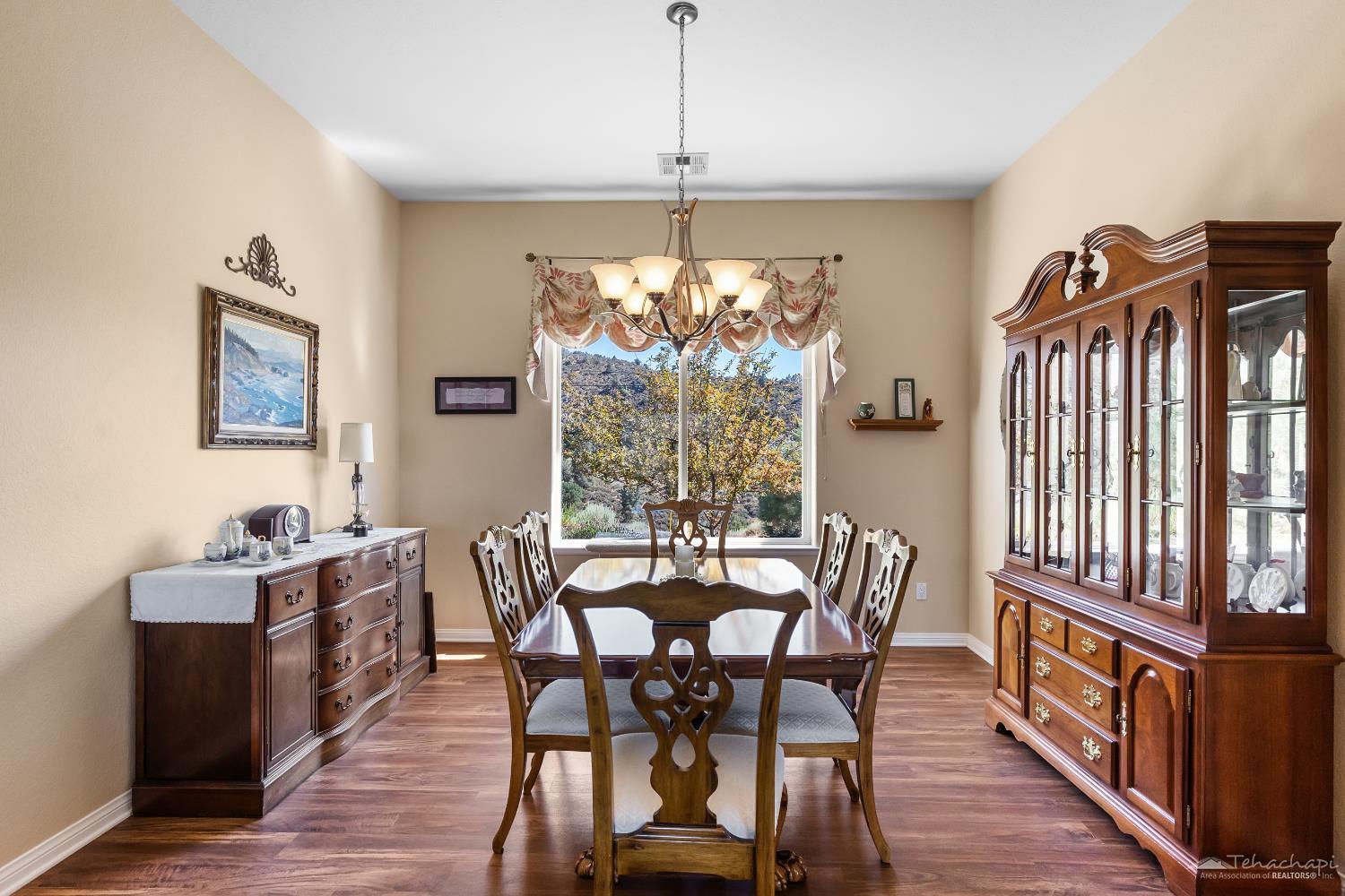 Fox Ridge Court photo 9