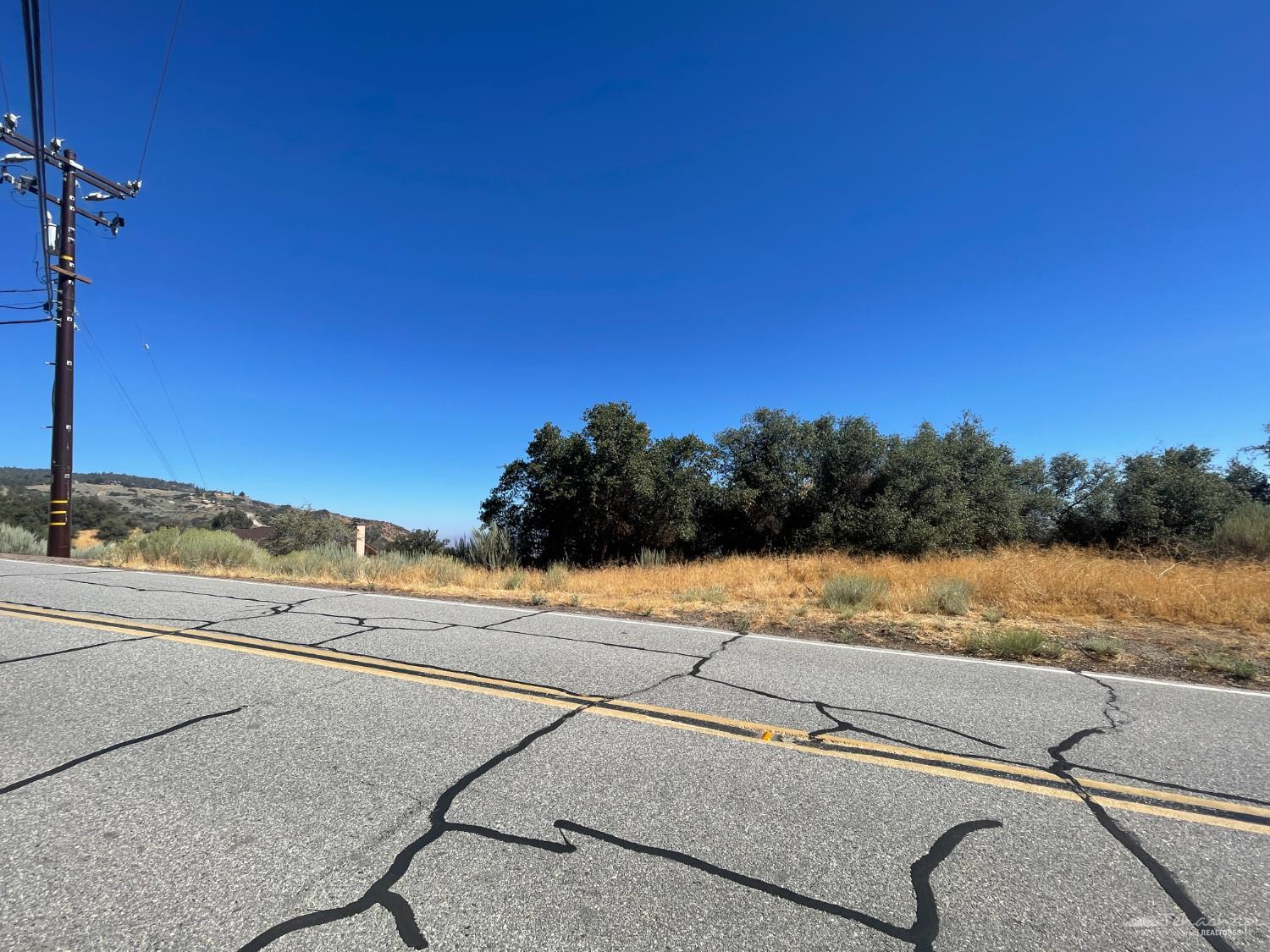 Jacaranda Drive, Bear Valley Springs