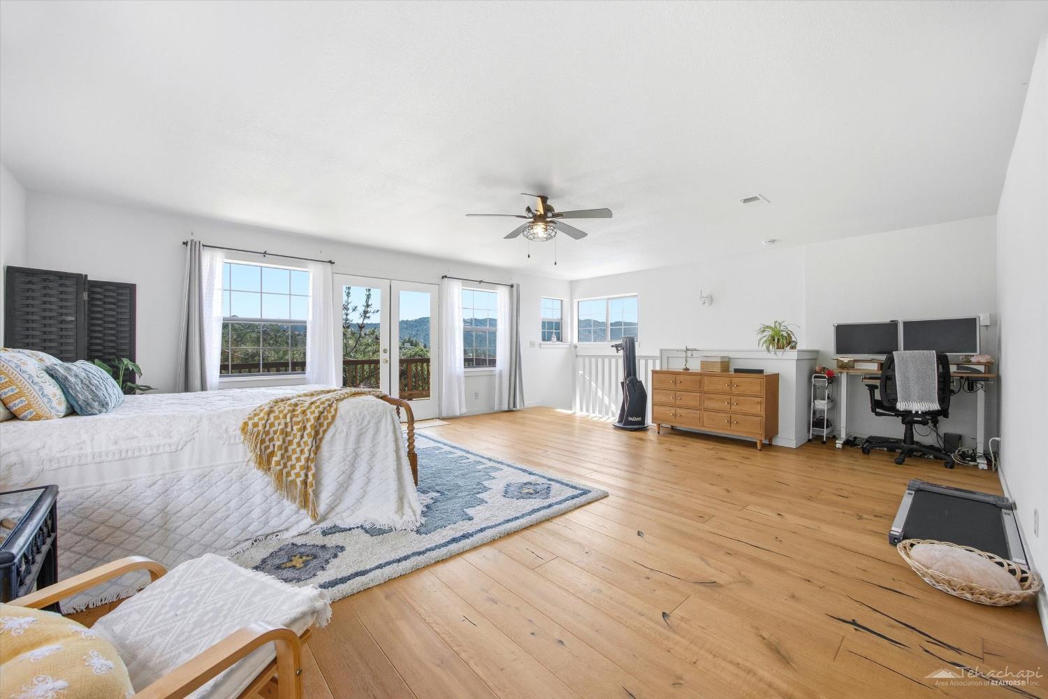 Oakflat Drive photo 15