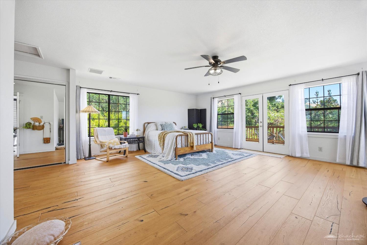 Oakflat Drive photo 16