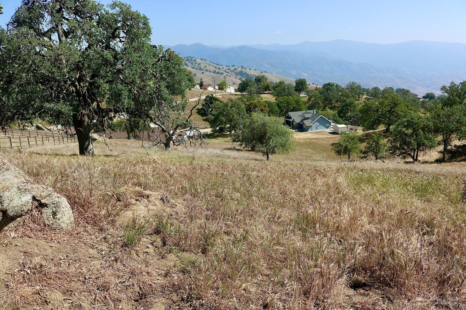 Horsethief Drive photo 2