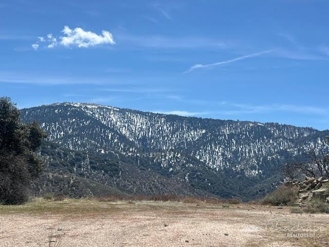William Tell Court, Tehachapi