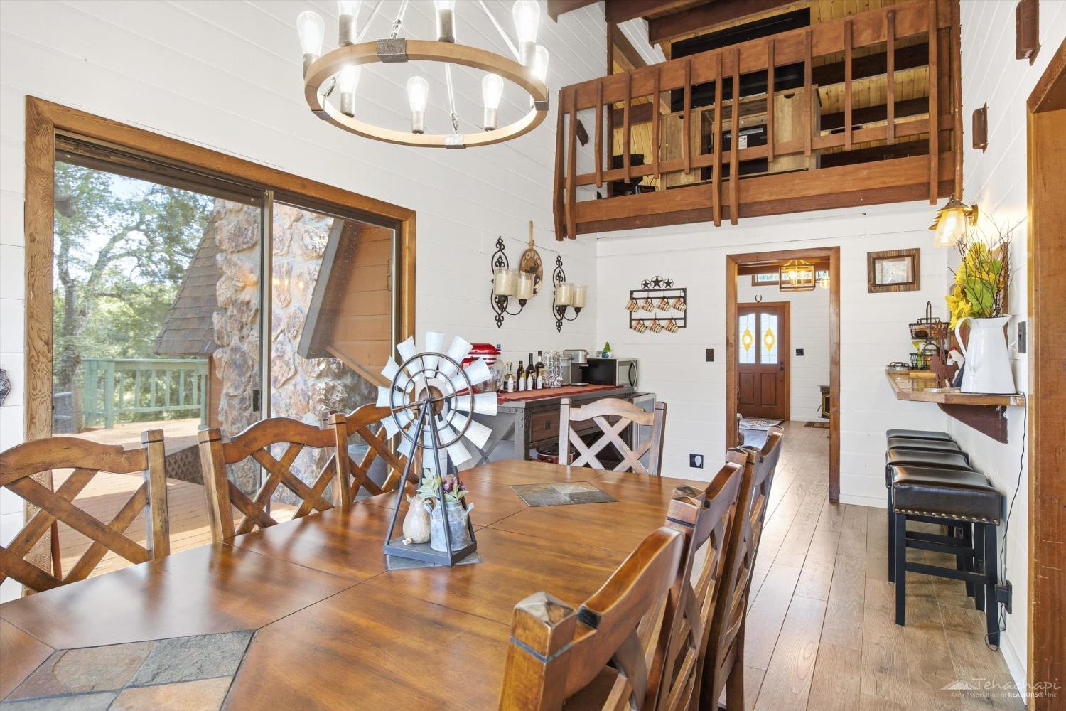 Woodbine Court photo 16