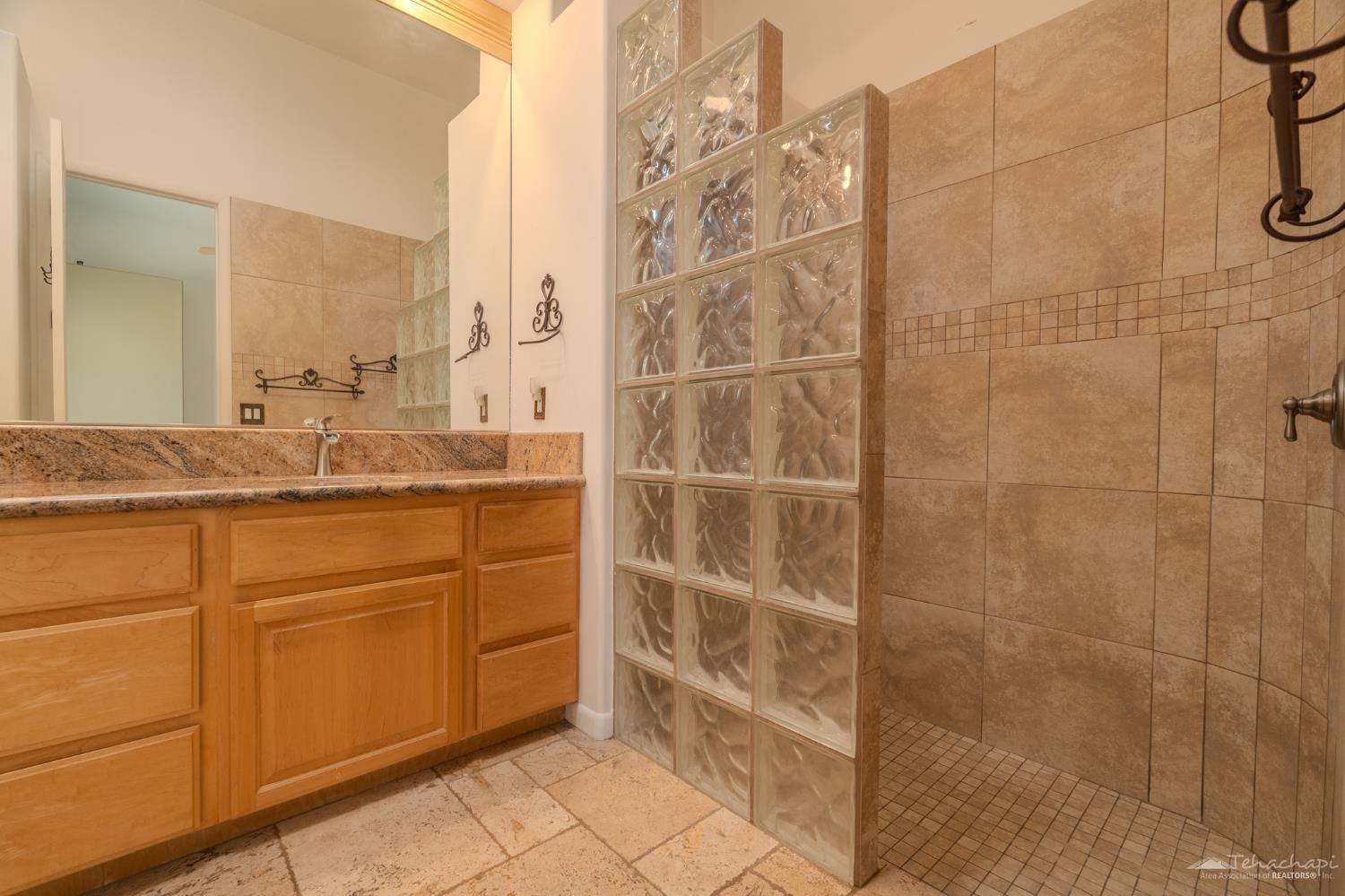Birkdale Court photo 12