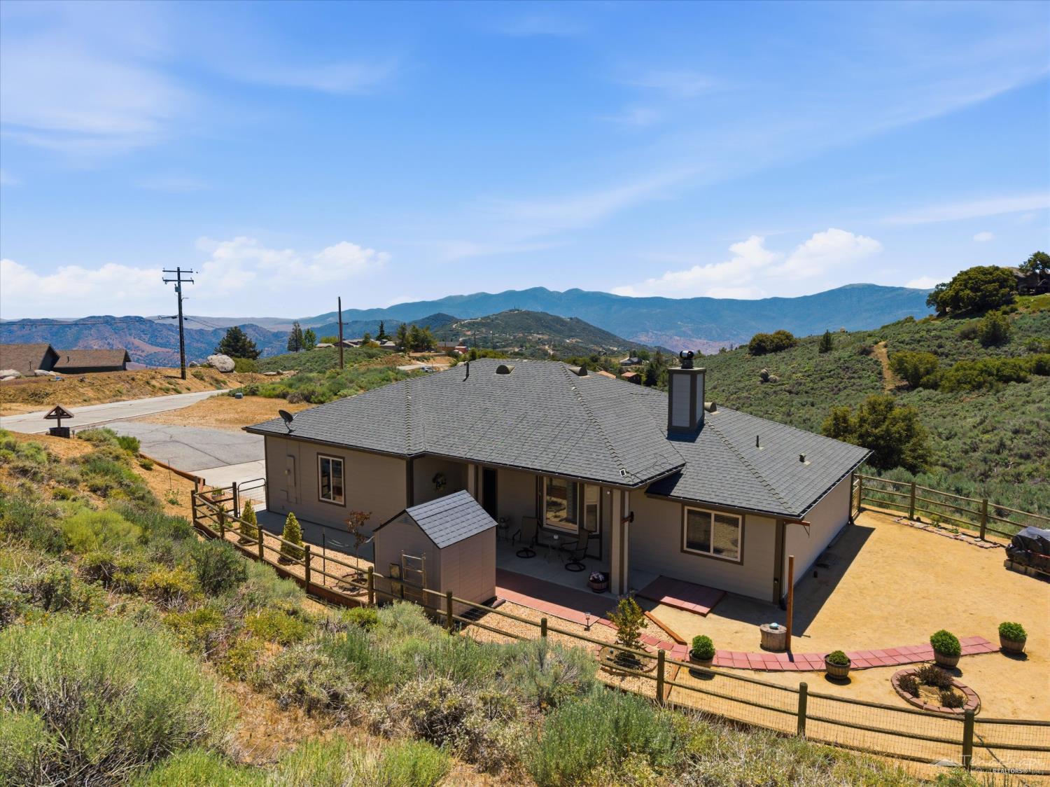 Jacaranda Drive, Bear Valley Springs