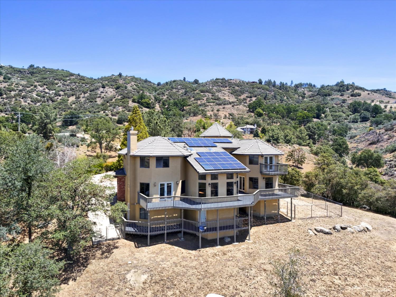 Jacaranda Drive, Tehachapi