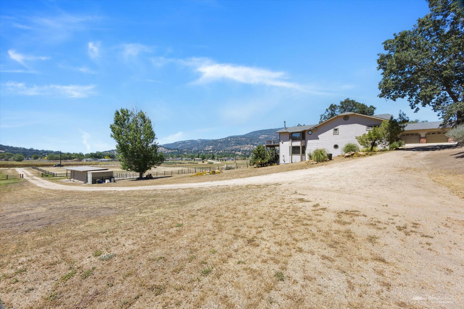 S Lower Valley Road photo 6
