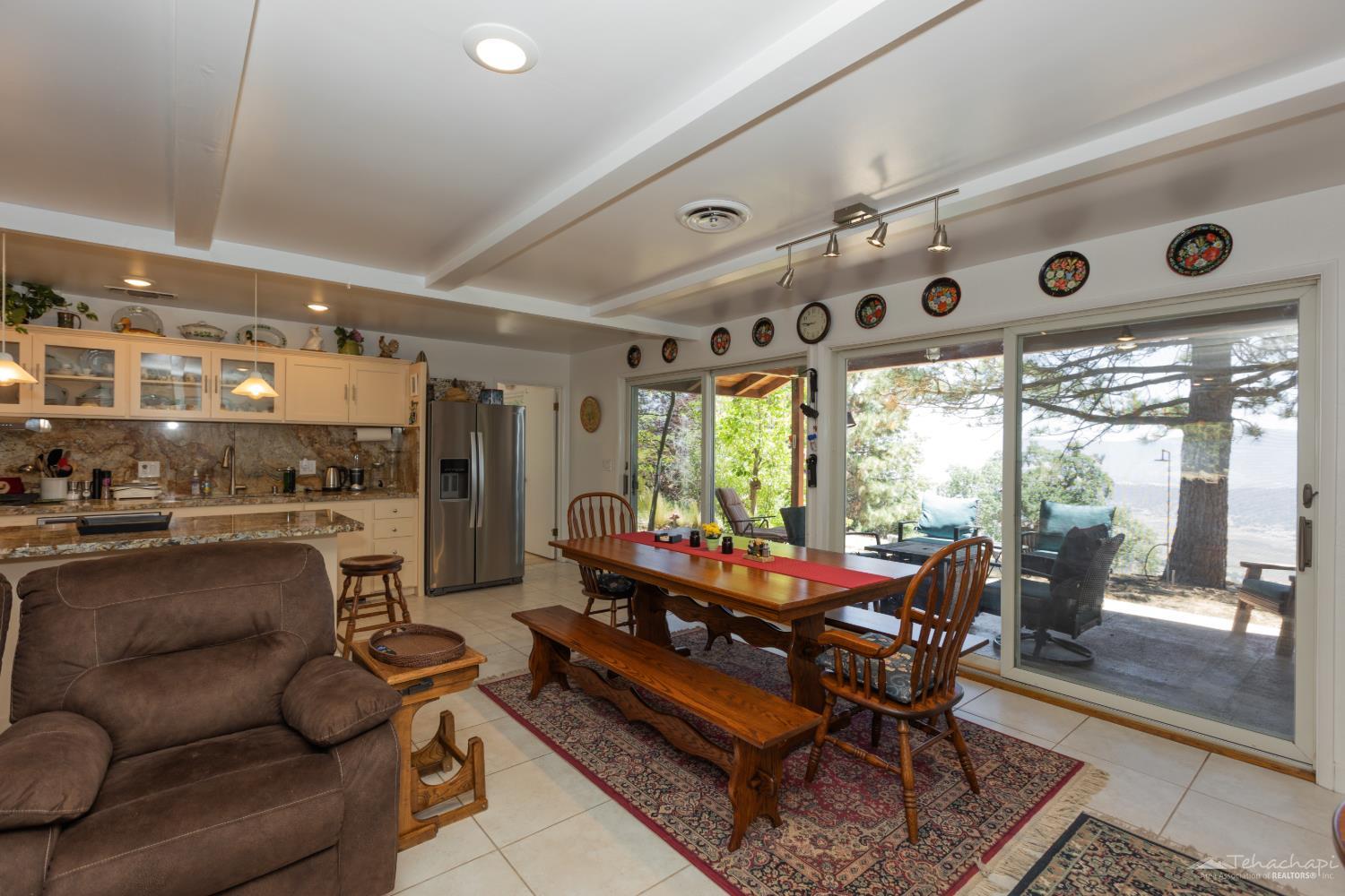 Woodview Court photo 18
