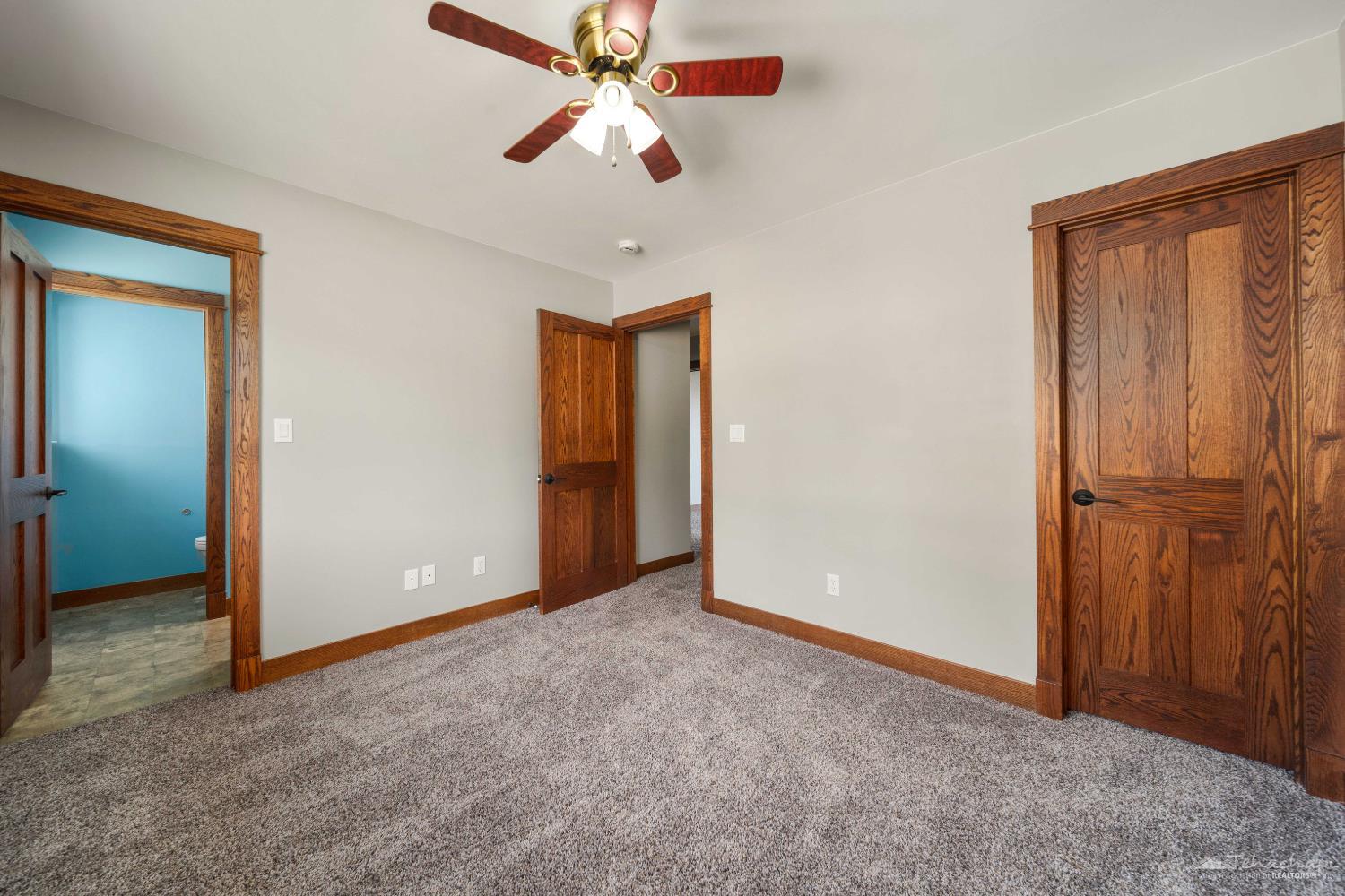 Goldspike Road photo 17