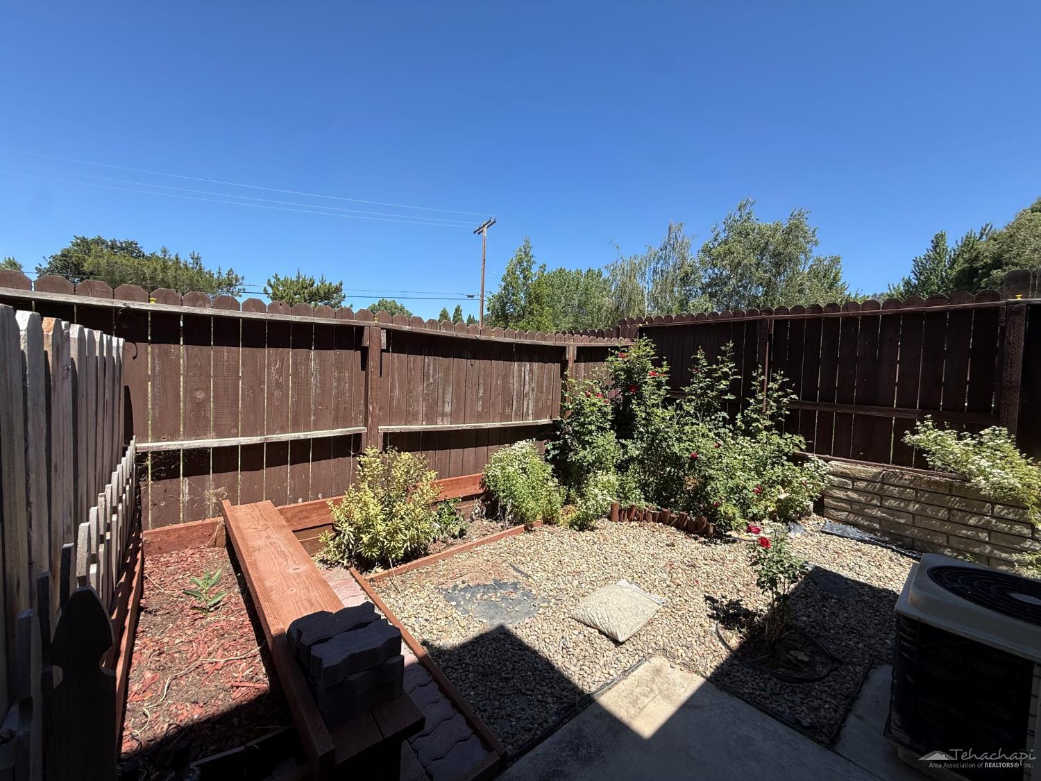 Meadow Lakes Drive photo 20
