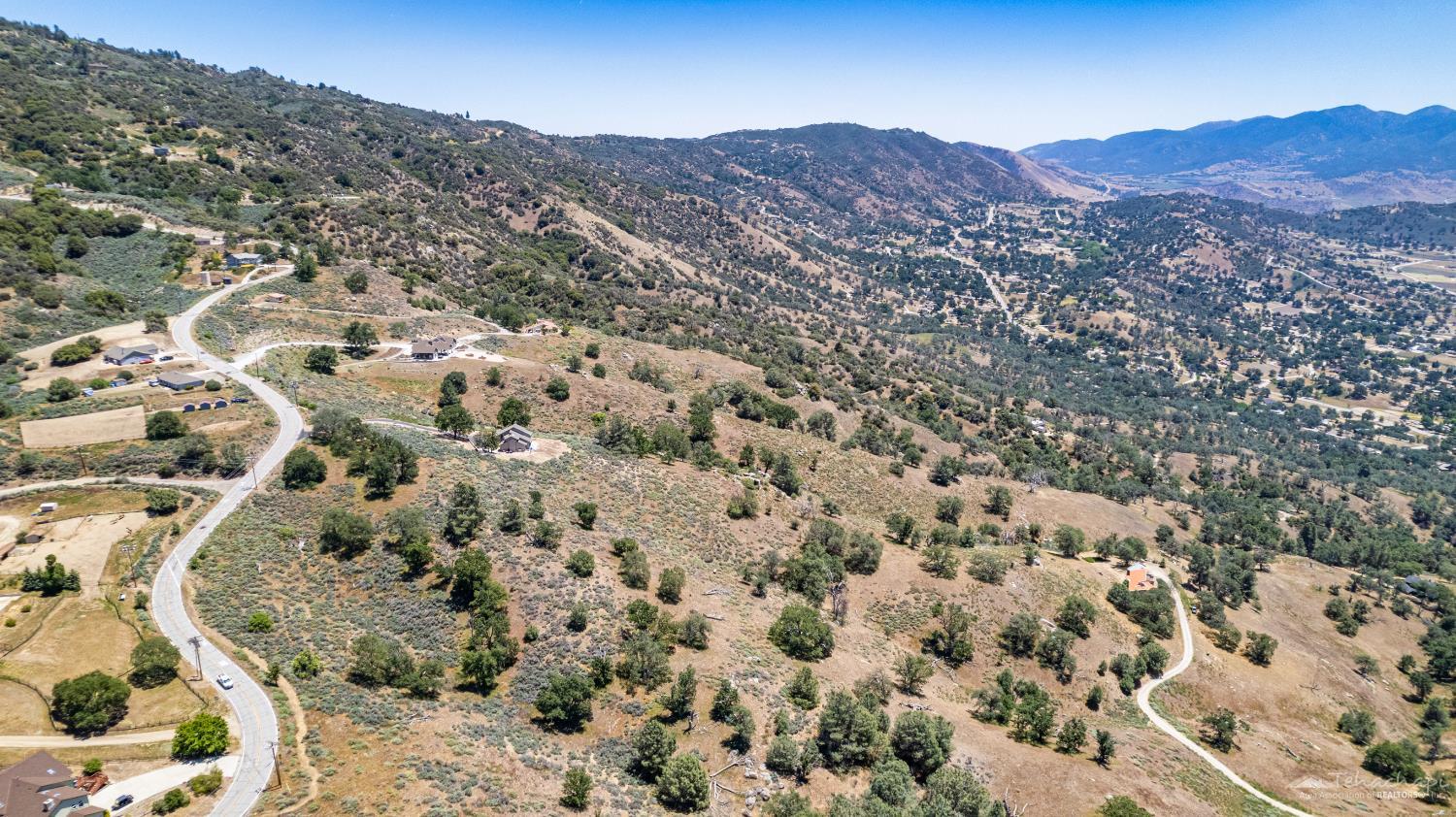 Paramount Drive photo 7