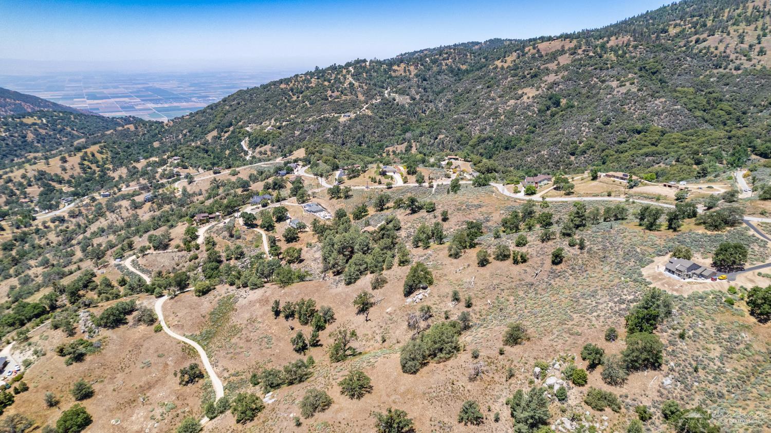 Paramount Drive photo 12