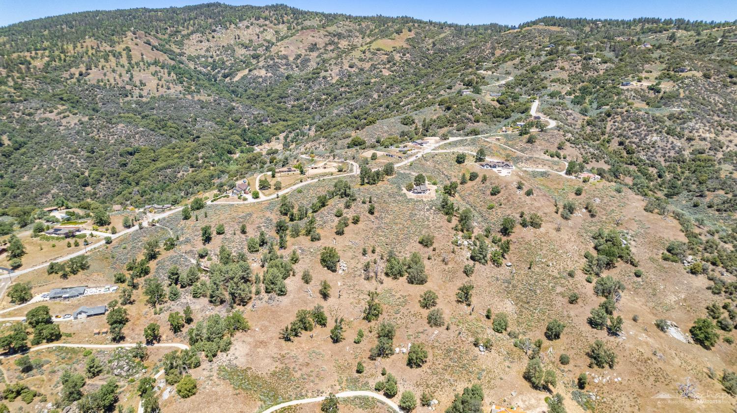 Paramount Drive photo 9