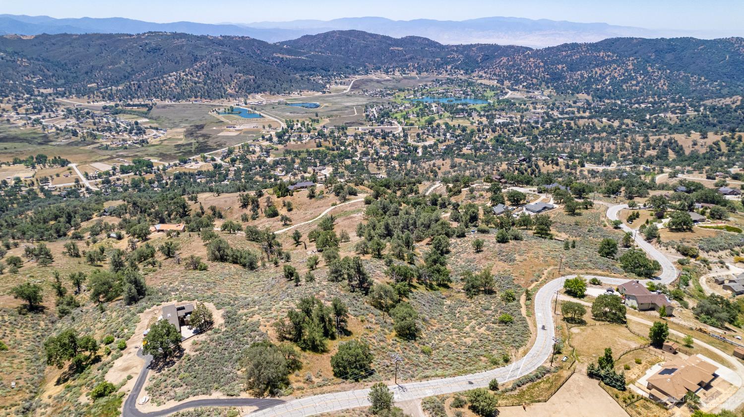 Paramount Drive photo 6