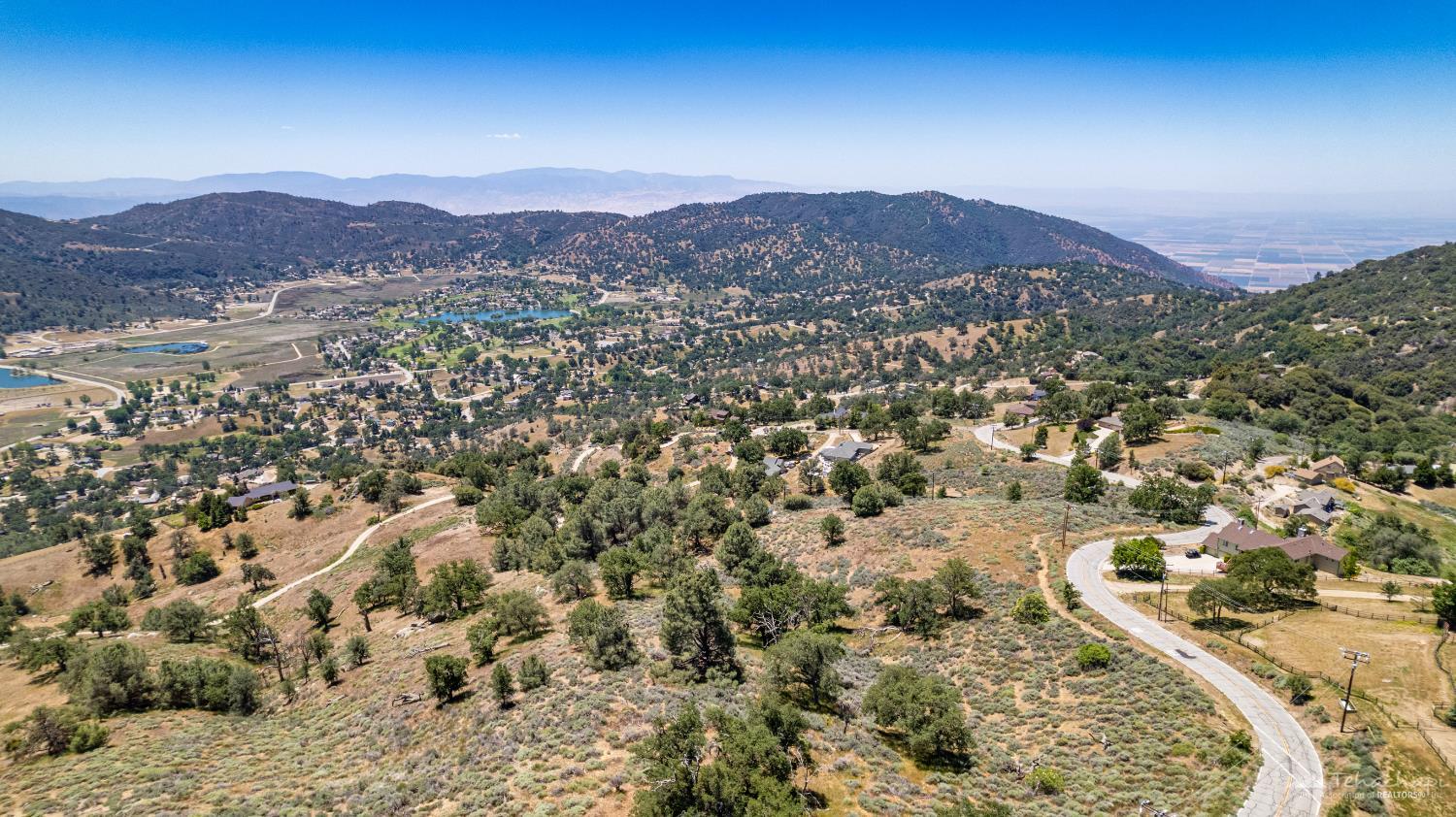 Paramount Drive photo 13