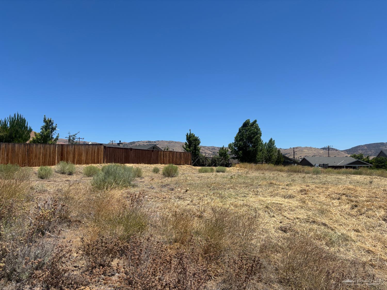 Debbie Place, Tehachapi