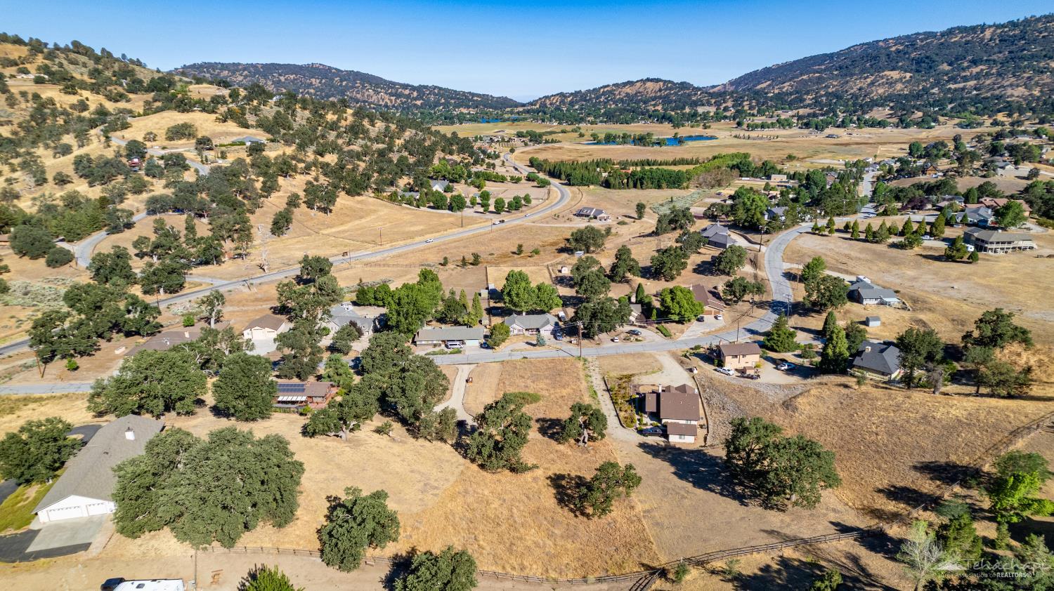 Lakeview photo 10
