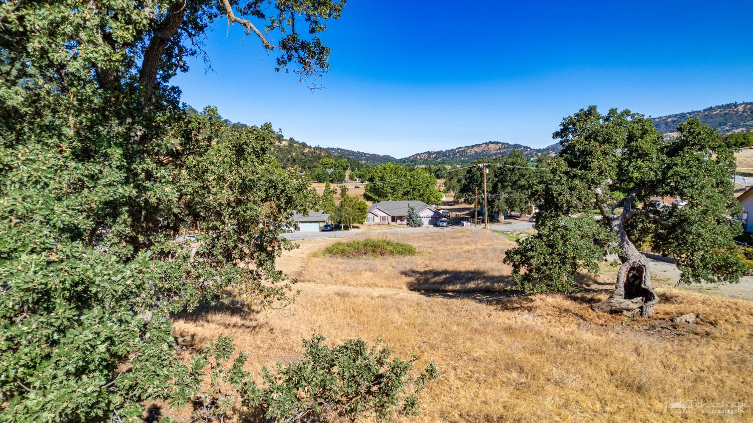 Lakeview photo 6