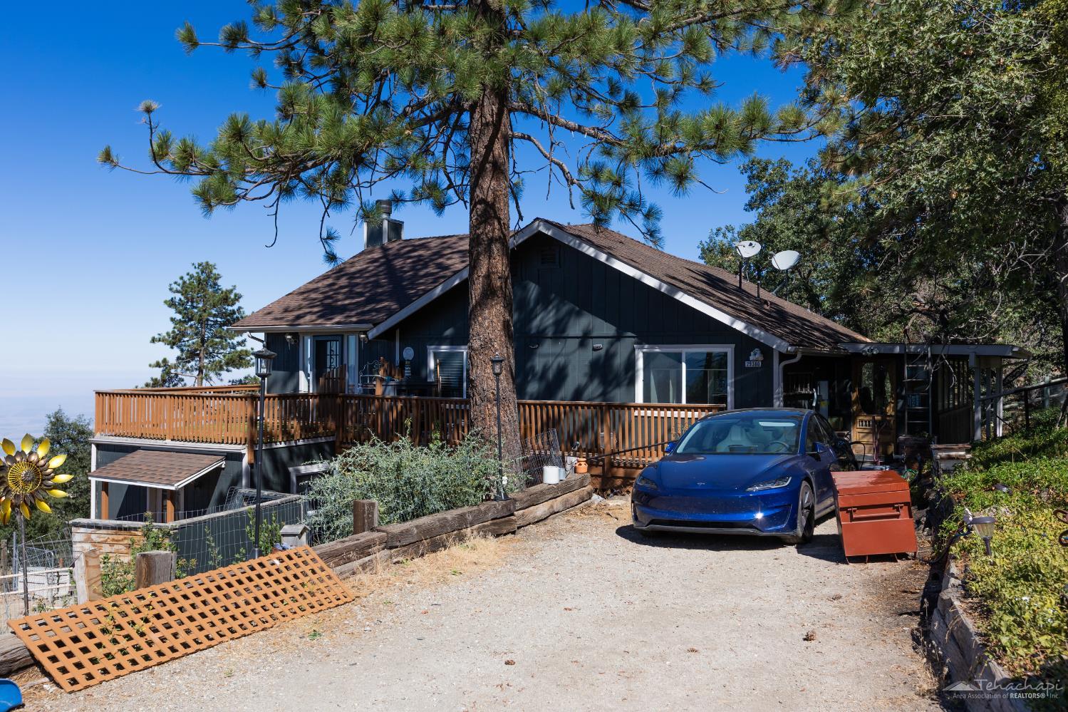 Surrey Way, Bear Valley Springs