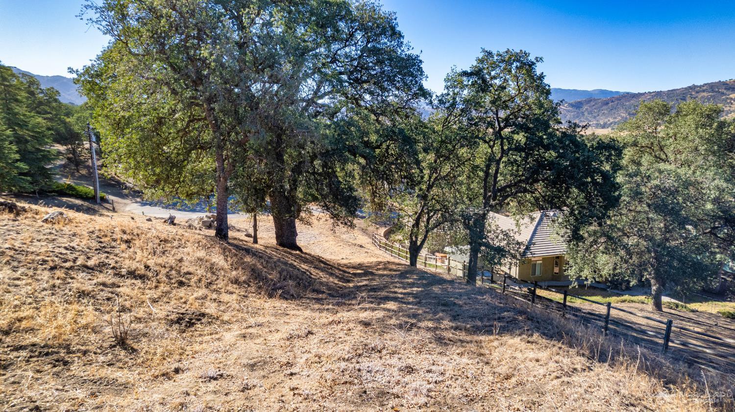 Arroyo Court photo 4