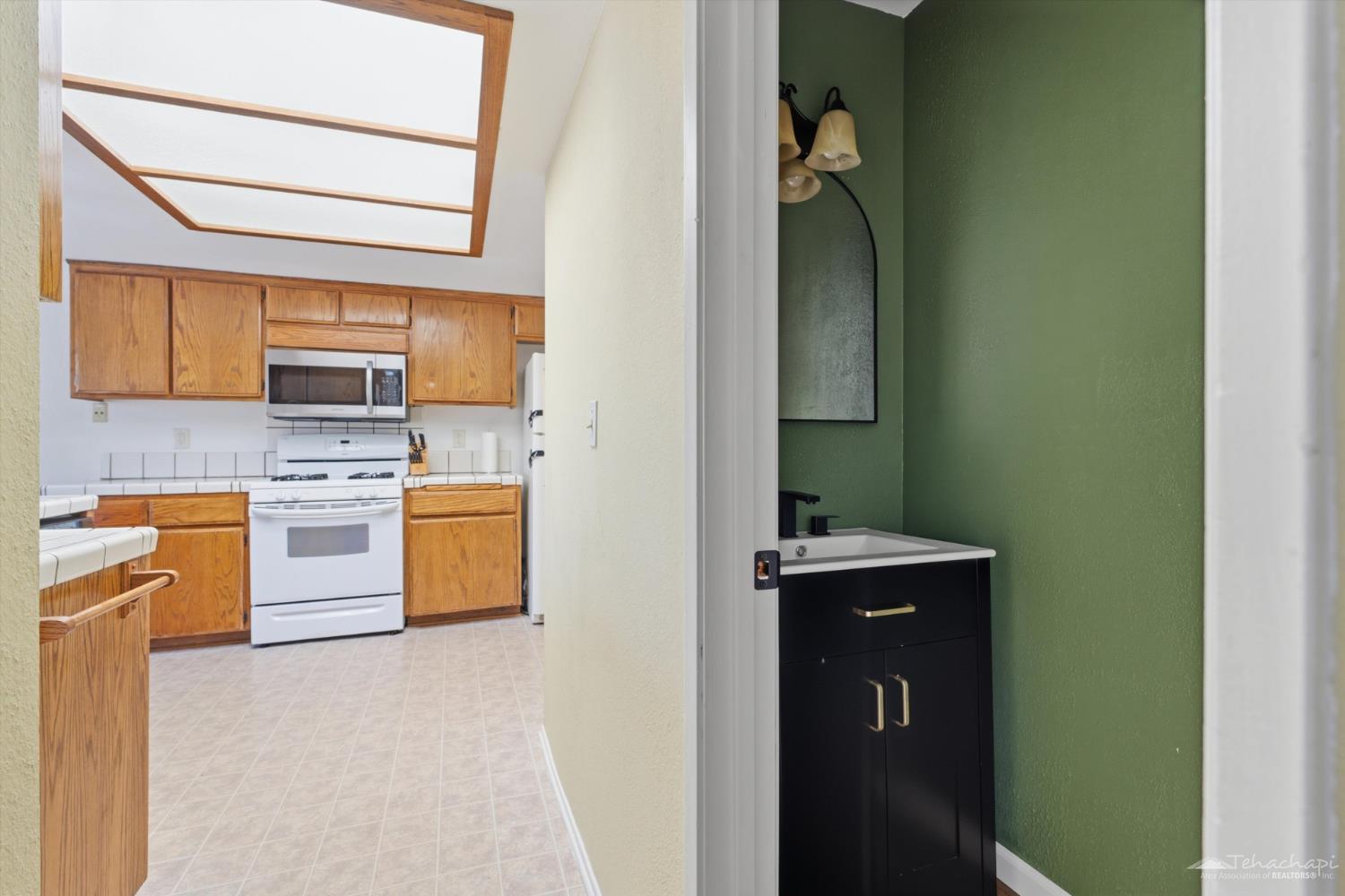 Glenview Court photo 13