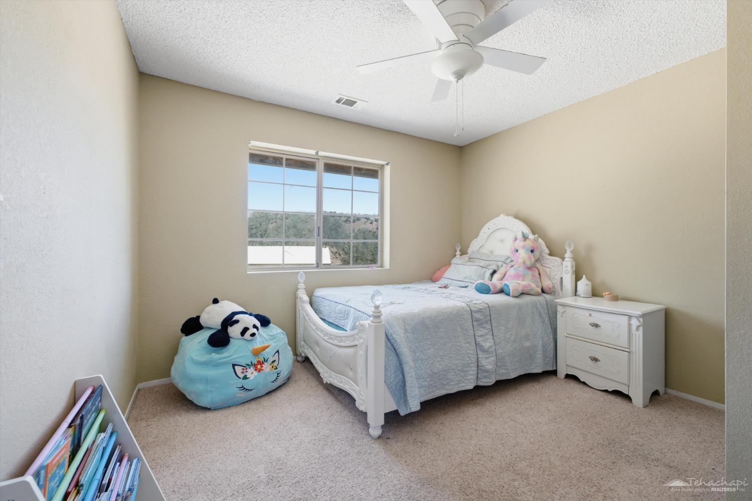 Glenview Court photo 20