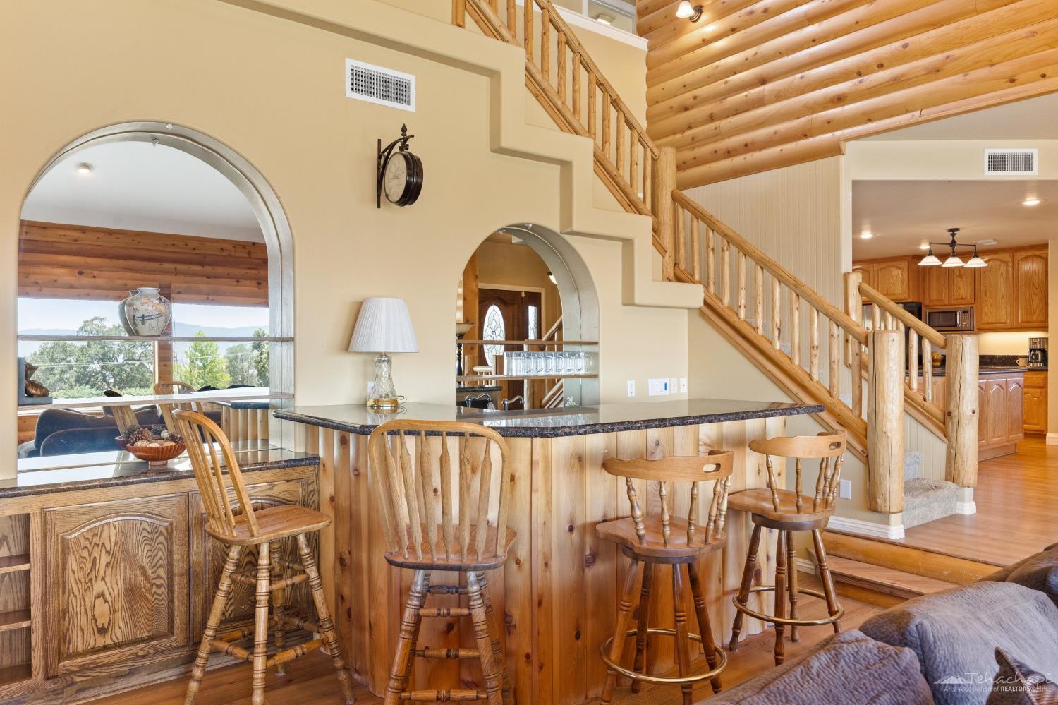 Greenhorn Court photo 9