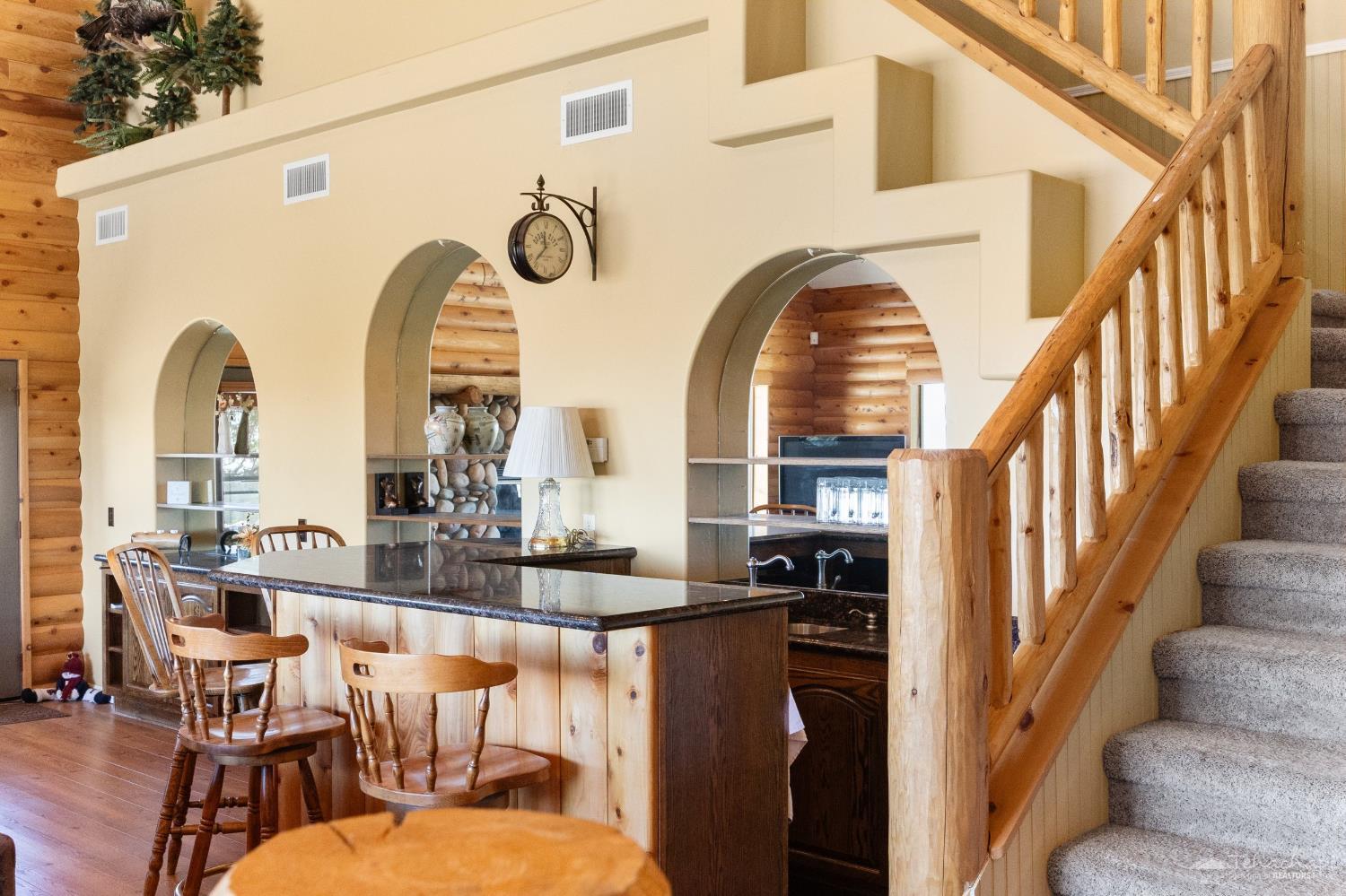 Greenhorn Court photo 15