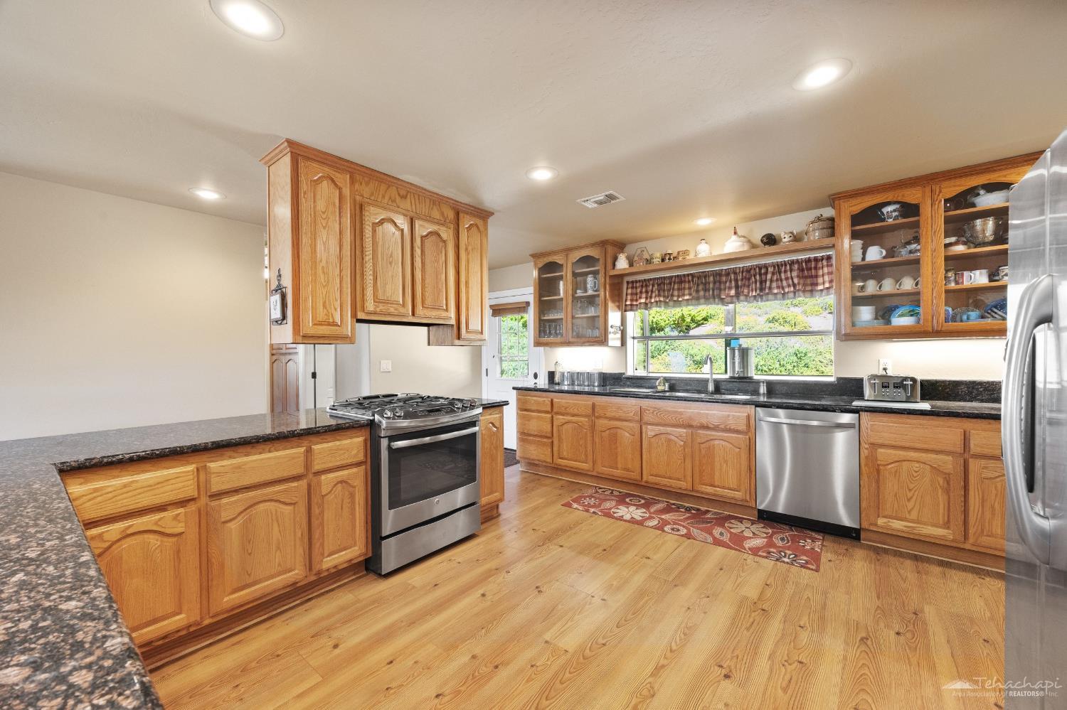 Greenhorn Court photo 19