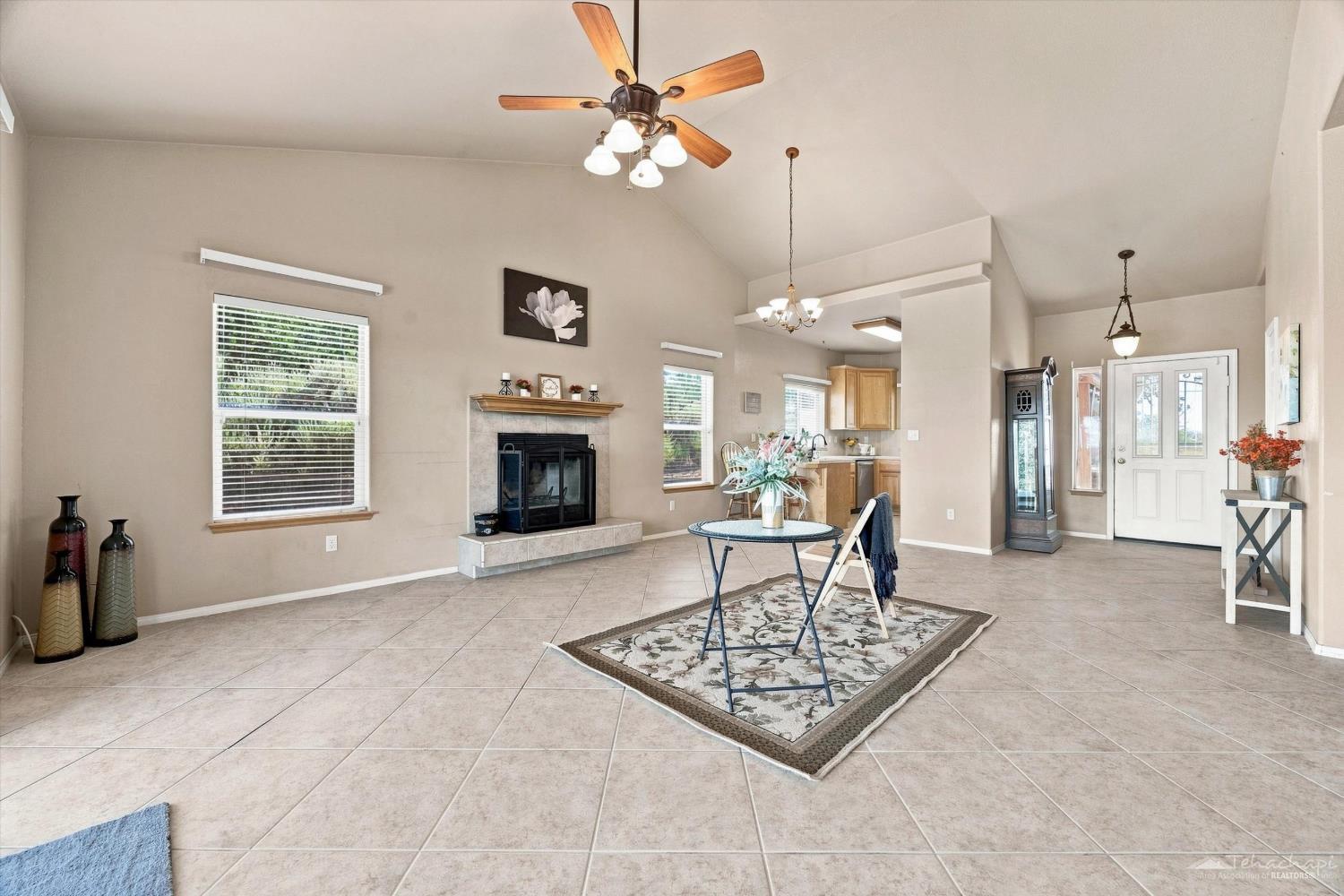 Sandpiper Court photo 14