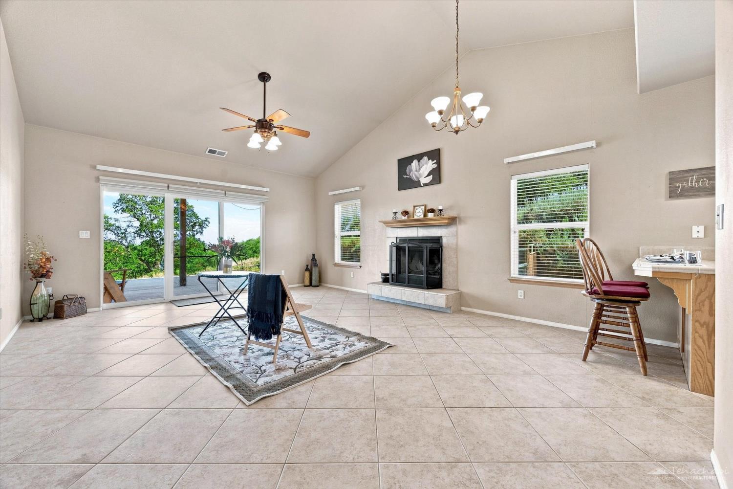 Sandpiper Court photo 12
