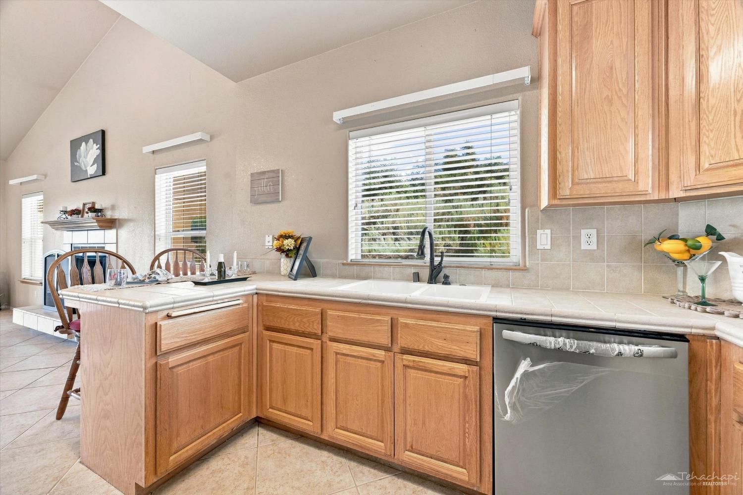 Sandpiper Court photo 20