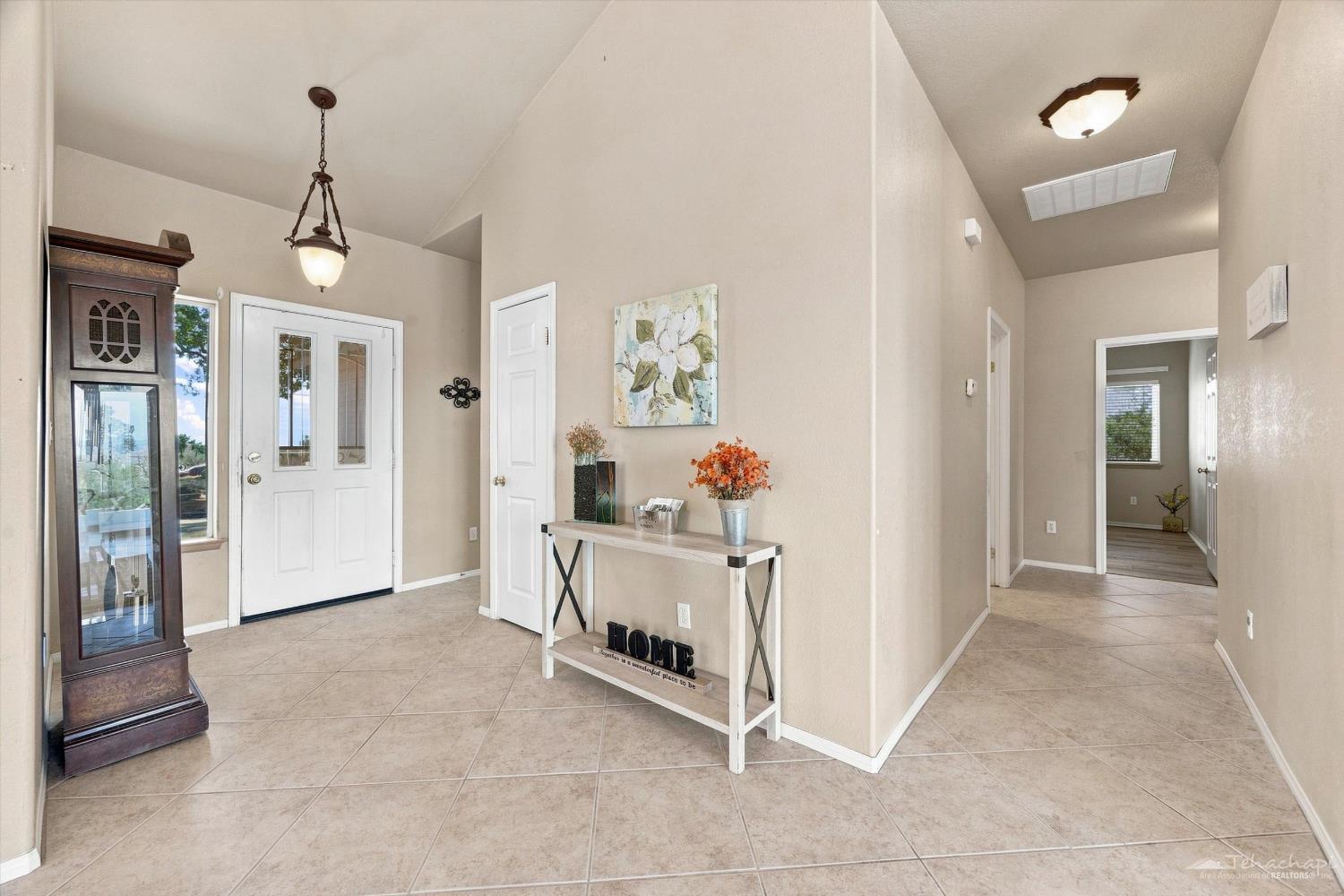 Sandpiper Court photo 11
