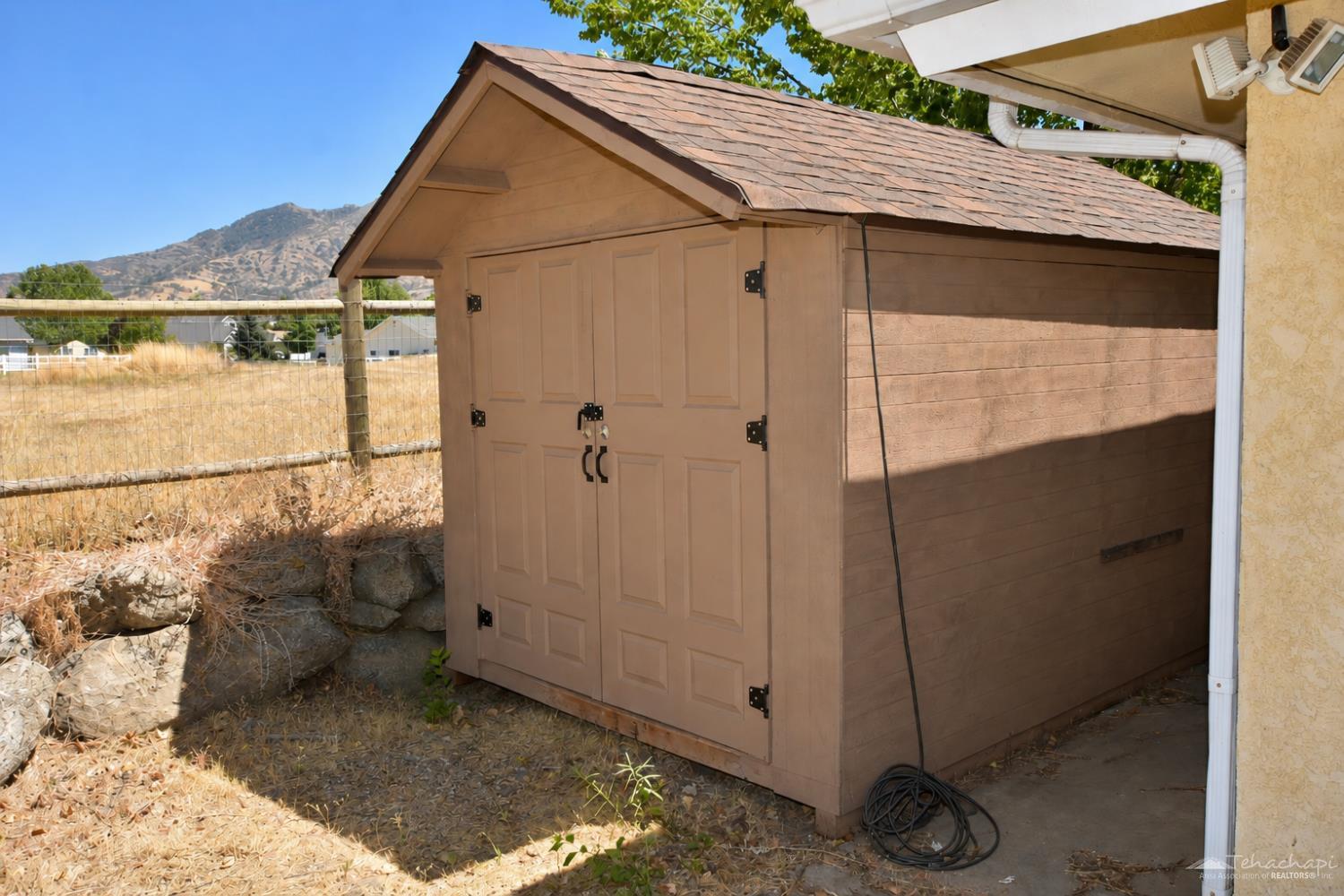 Burlingame Court photo 20