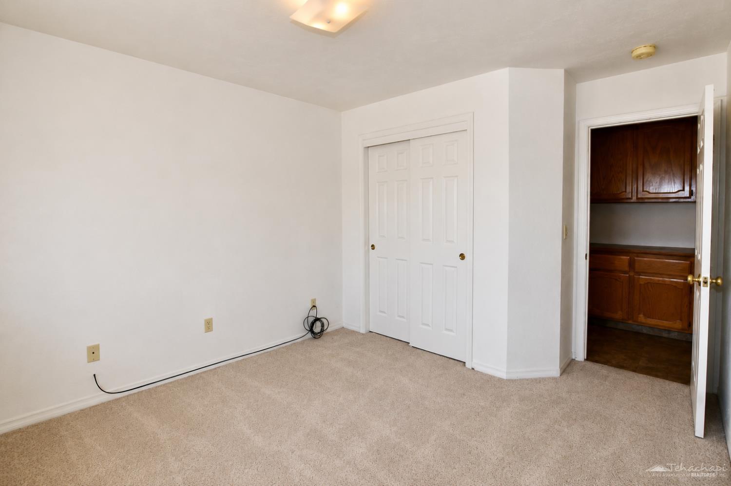 Burlingame Court photo 11