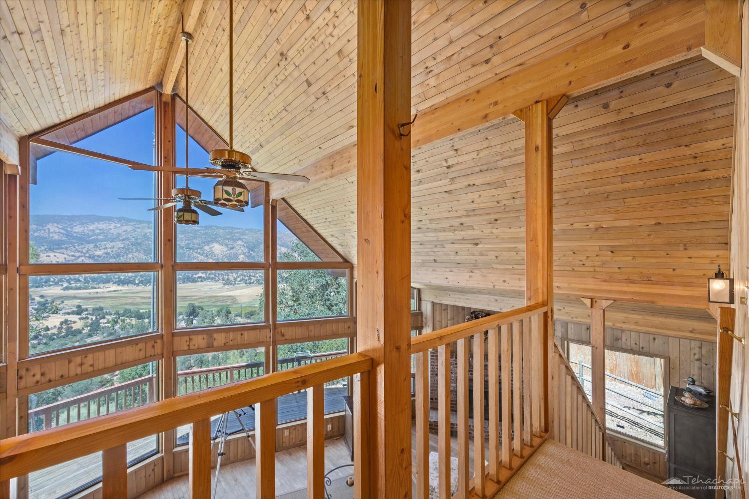 Saddleback Drive photo 12