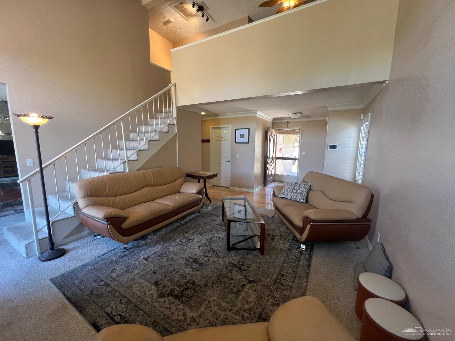 Glenview Court photo 14