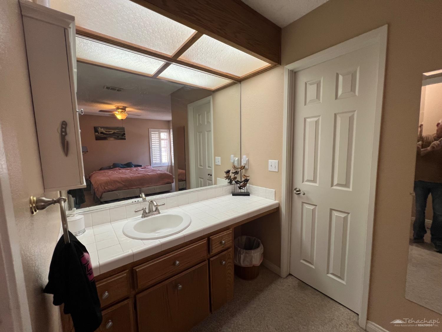 Glenview Court photo 22