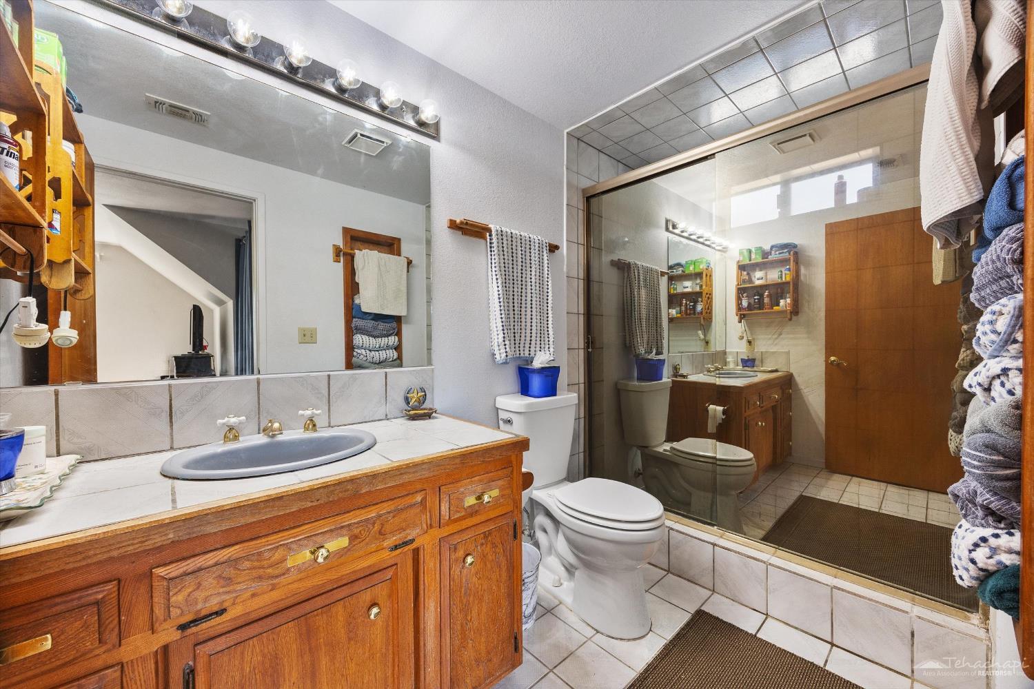 Homestead Way photo 23