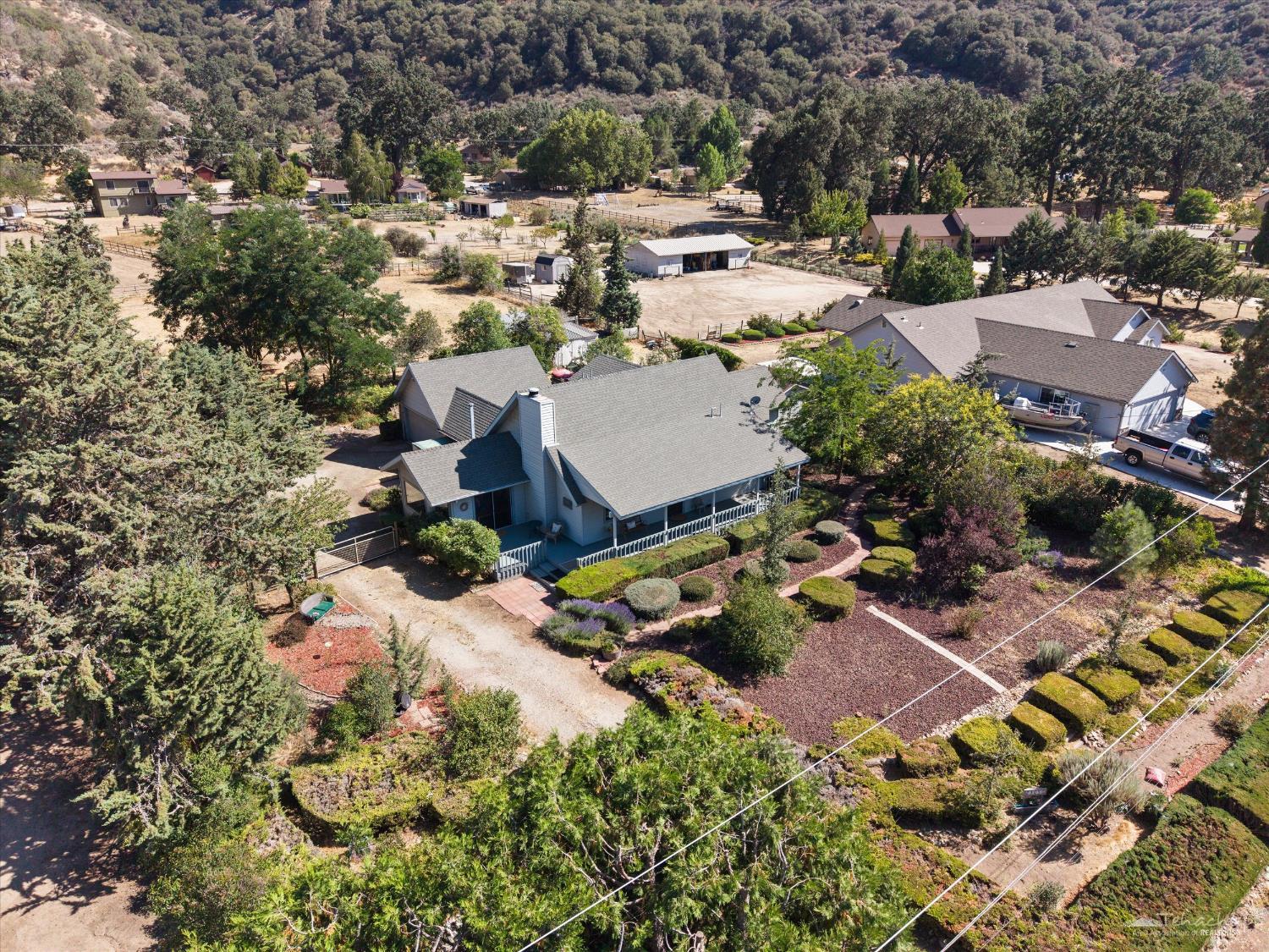 Homestead Way, Tehachapi